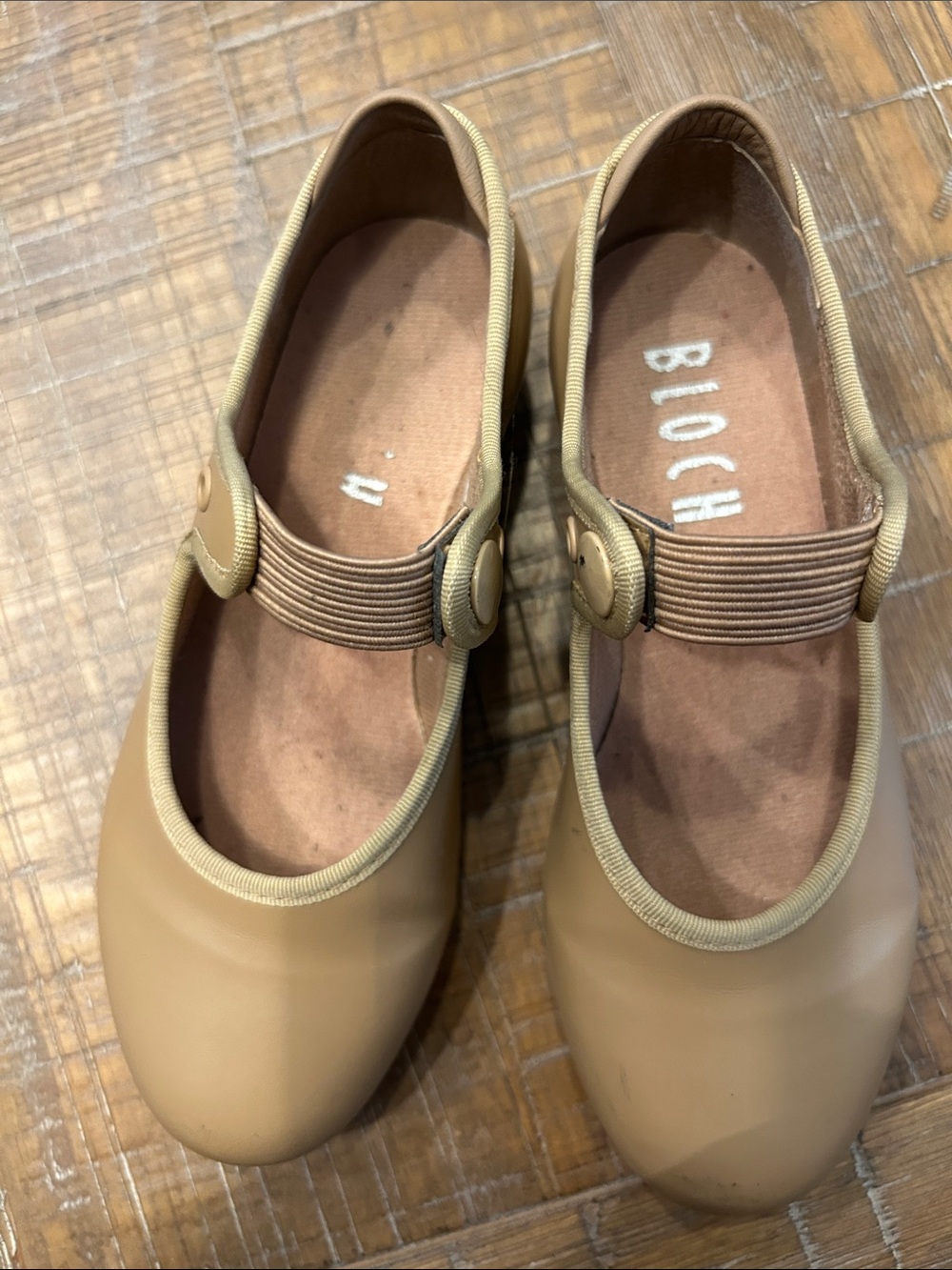 Bloch Beige Mary Jane tap shoes with Elastic Strap